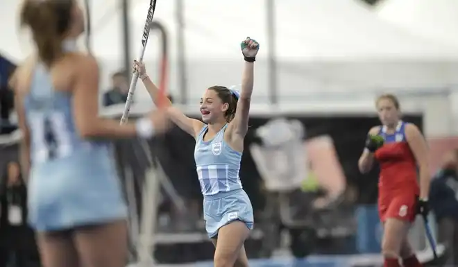 Las Leoncitas, a semis con dos de Bruggesser