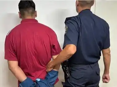 El sospechoso, de 29 años, quedó alojado en la comisaría Primera imputado por Hurto Infraganti Delito.