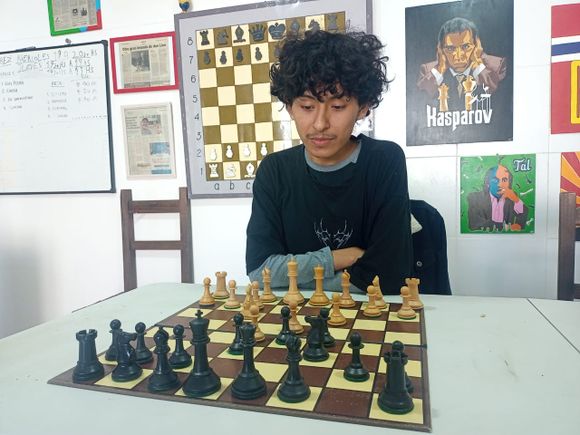 Ajedrez: Matías López Condorí, el más grande de los chicos