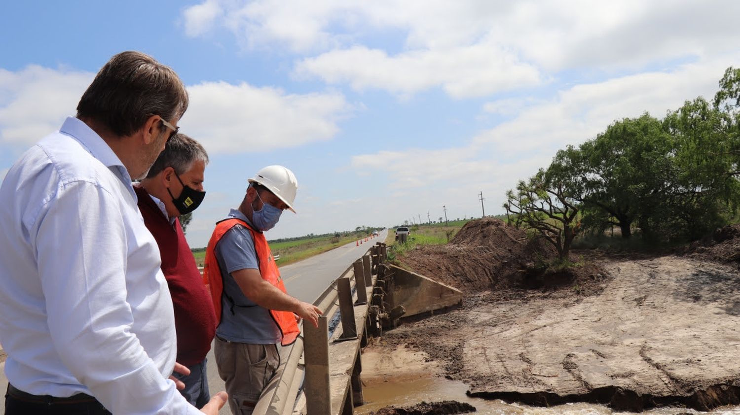 Comenzó el ensanche del puente sobre Cañada Quiñones, en Santa Clara de Buena Vista