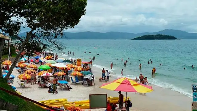 Veranear en Brasil será más caro: Precios en Florianópolis y la costa argentina