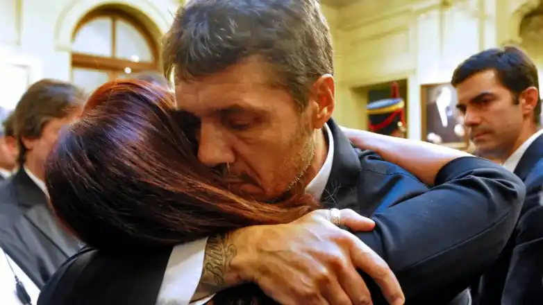 Dura e irónica respuesta de Tinelli a la escucha de Cristina