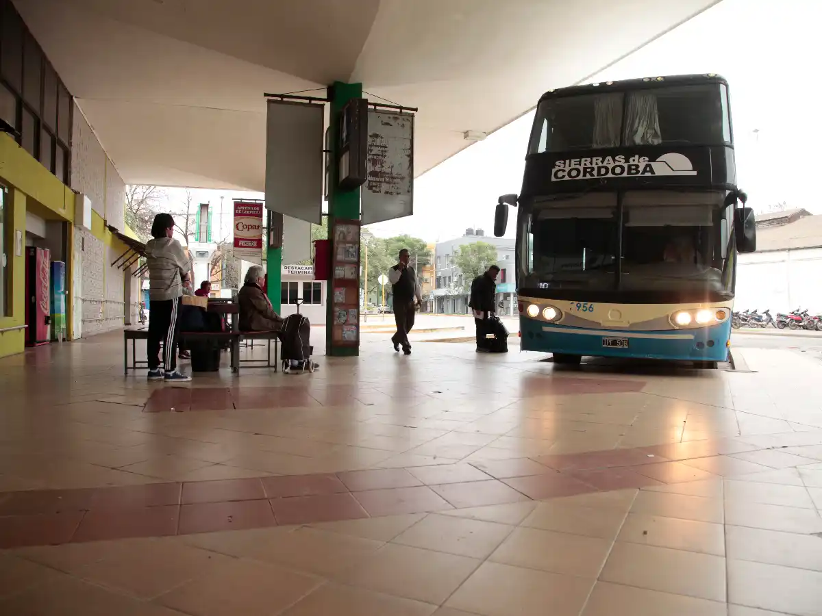 La UTA avisa que si hoy no acuerdan con las empresas del interior del país, mañana habrá huelga