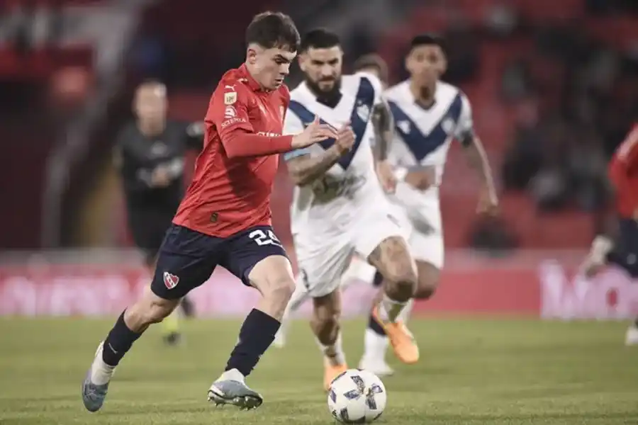 Independiente, con Tocalli como interino, empató ante Vélez en Avellaneda