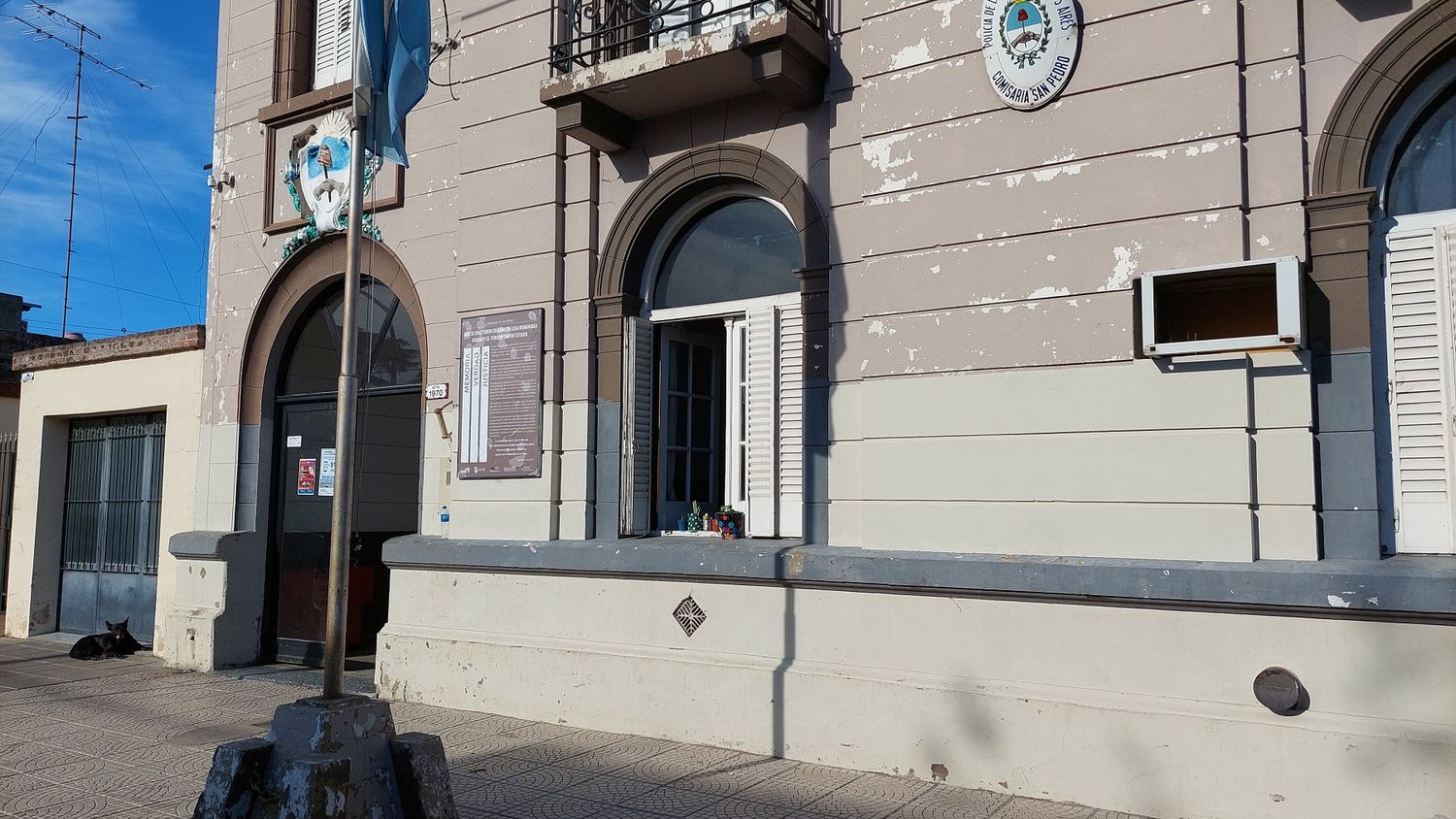 Investigan el robo en una vivienda de Pavón al 200