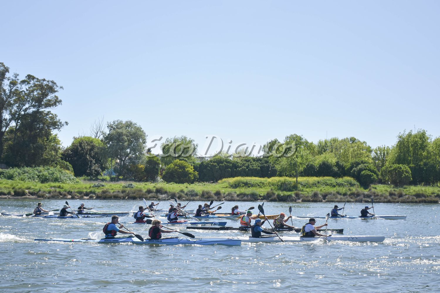 Regata de los Tres Puentes organizado por el Club Náutico
