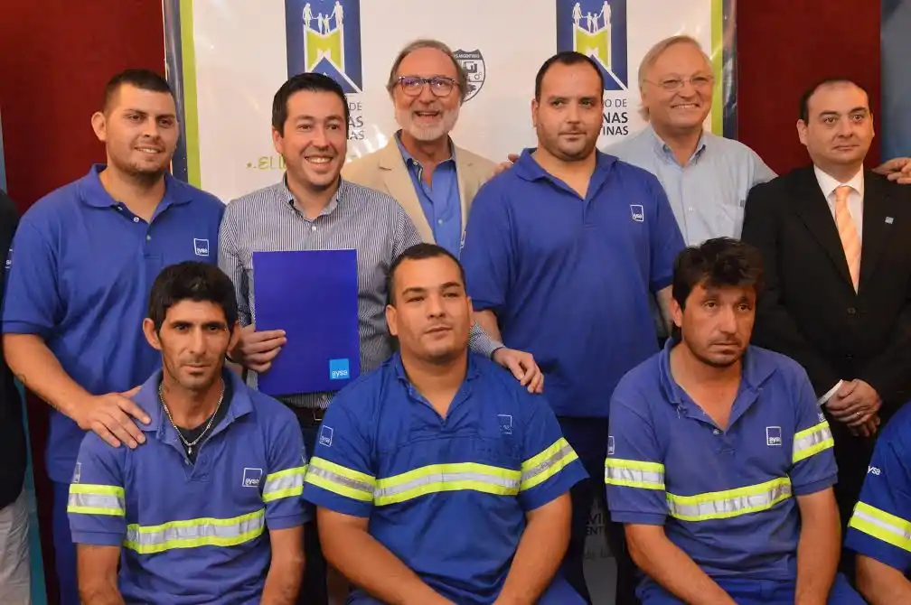 AySA comienza a operar en Malvinas Argentinas 