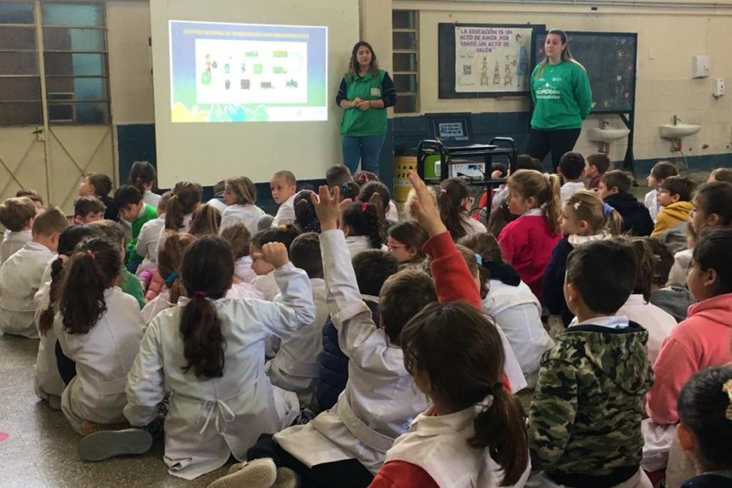 El Programa Creando Conciencia visitó escuelas de la ciudad