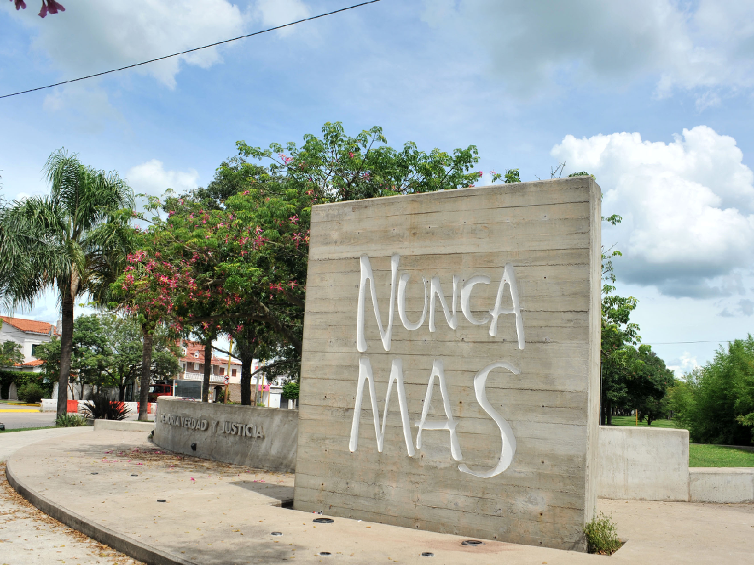 Inauguran mural en el Paseo de la Memoria