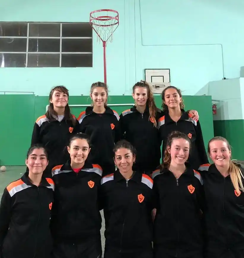 Jugadores de Cestobol al Nacional