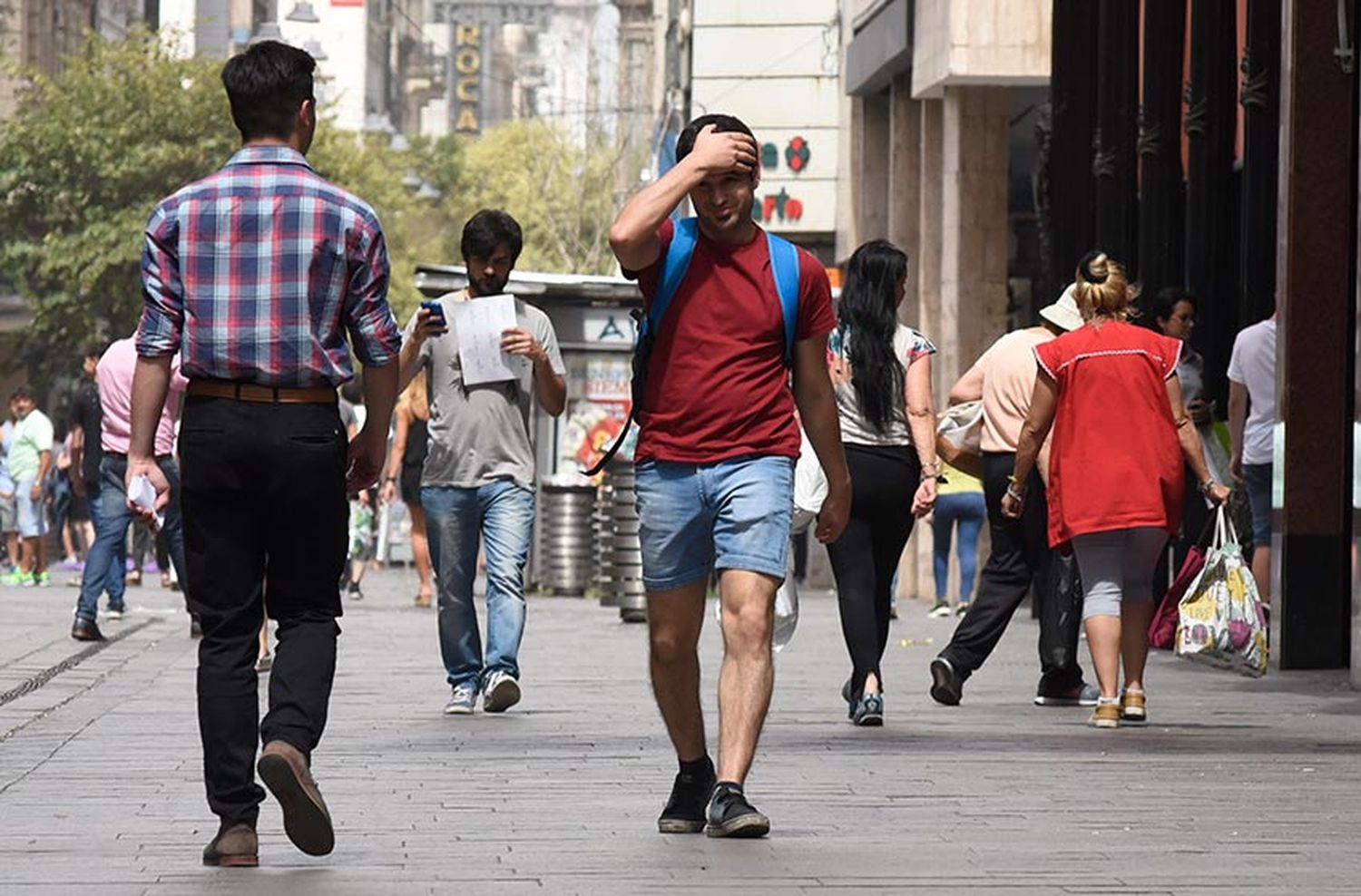 Febrero se despide con un martes caluroso en Rosario