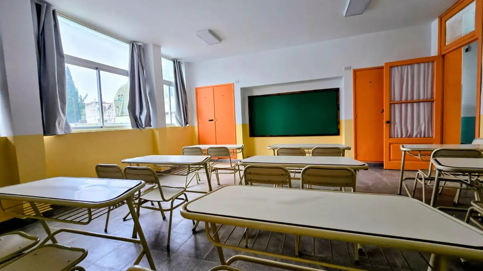 El pasado 7 de octubre comenzó el proceso de mudanza desde la Casa del Deporte hacia la histórica sede de la Escuela Primaria N°7, ubicada en España y Perón.