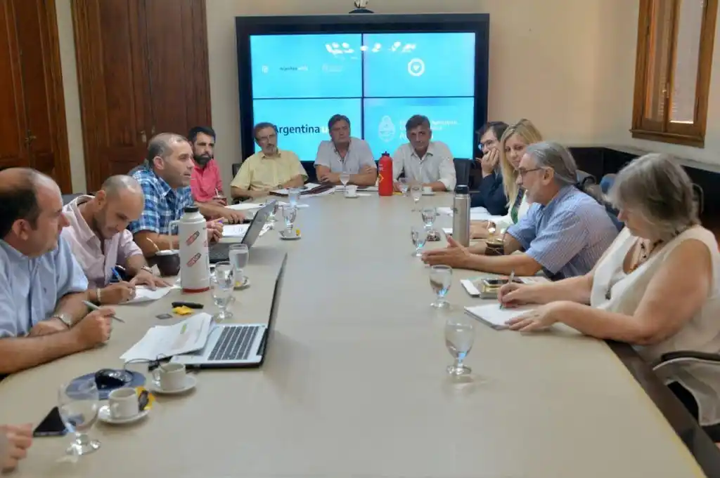 Segmentación de retenciones: productores del sur santafesino se reunieron con Basterra