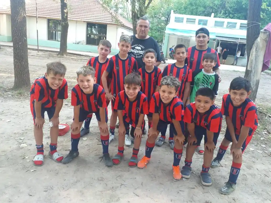 Fútbol: dos triunfos para El Tanque en el Provincial de Salto