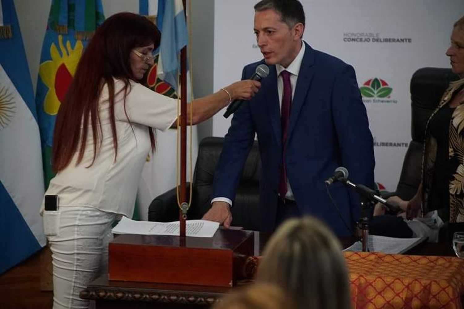 Esteban Echeverría: Gray asumió su cuarto mandato como intendente
