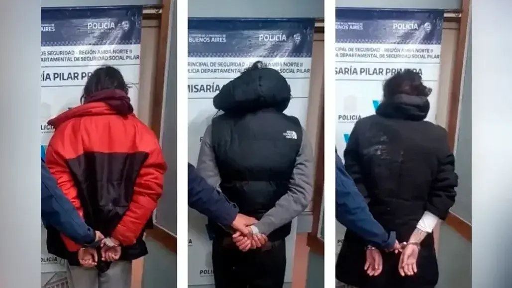 Los detenidos son dos mujeres y un hombre mayores de edad.