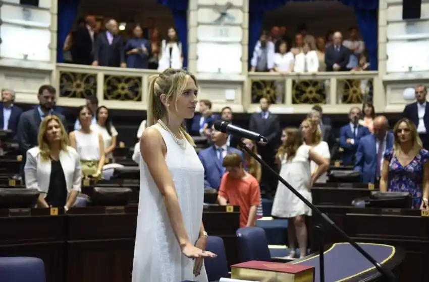 Diputada provincial se suma a las críticas contra el DNU: "Esconde la intención de fundir a Mar del Plata"