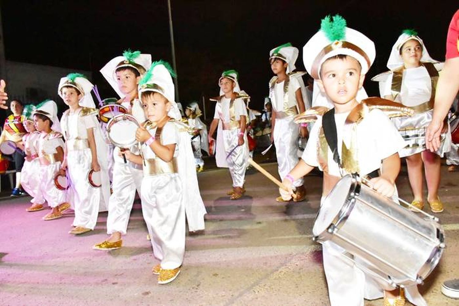 La alegría del Carnaval de Los Pequeños Duendes  recorrerá los barrios