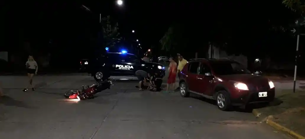 San Lorenzo: fuerte accidente deja un motociclista en estado grave