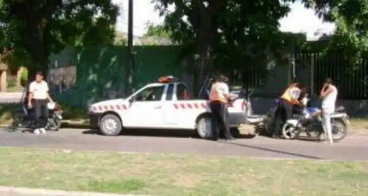 60 motos secuestradas y un gallo molesto