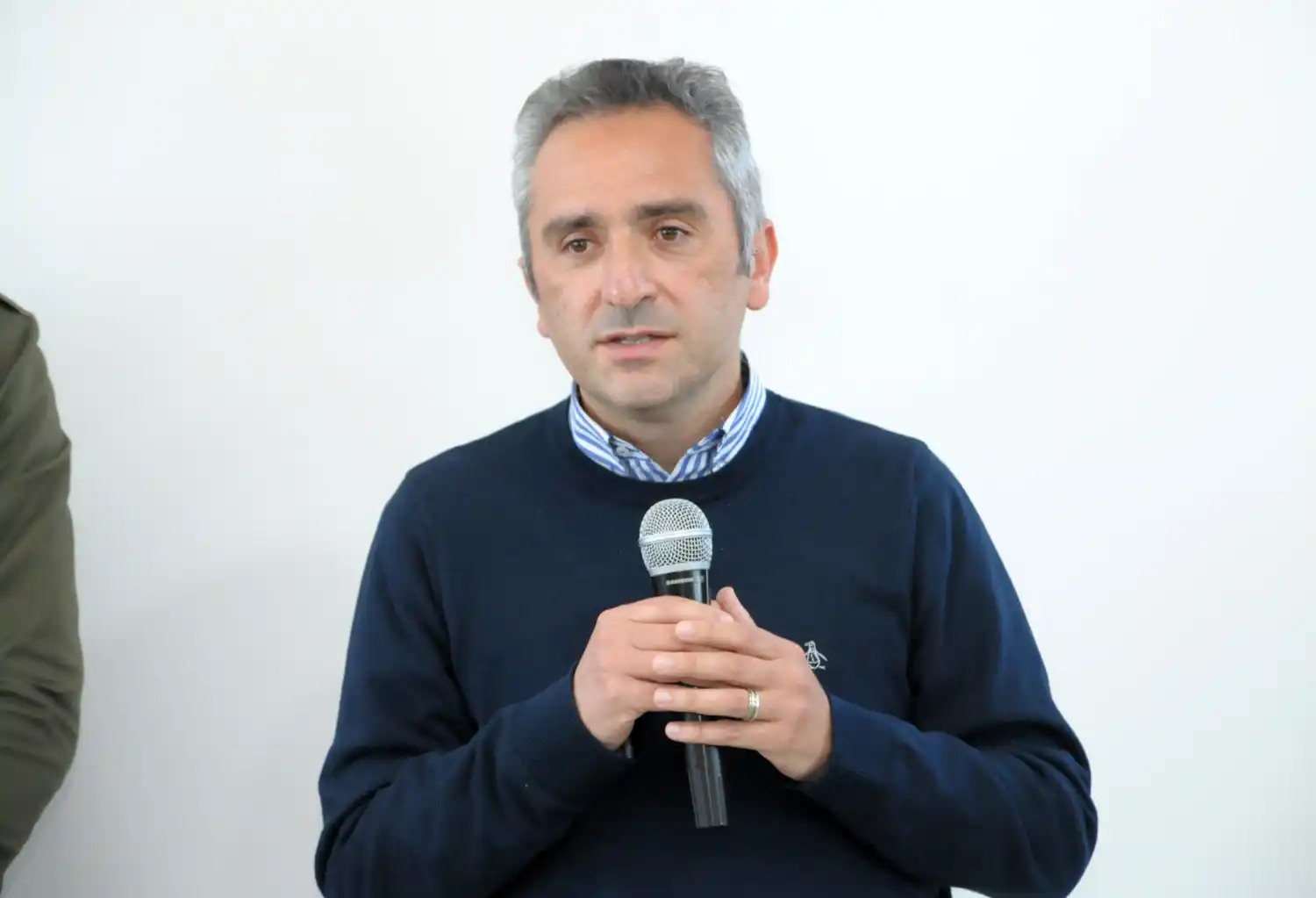 Larroque aseguró que se triplicó la demanda de alimentos en el interior