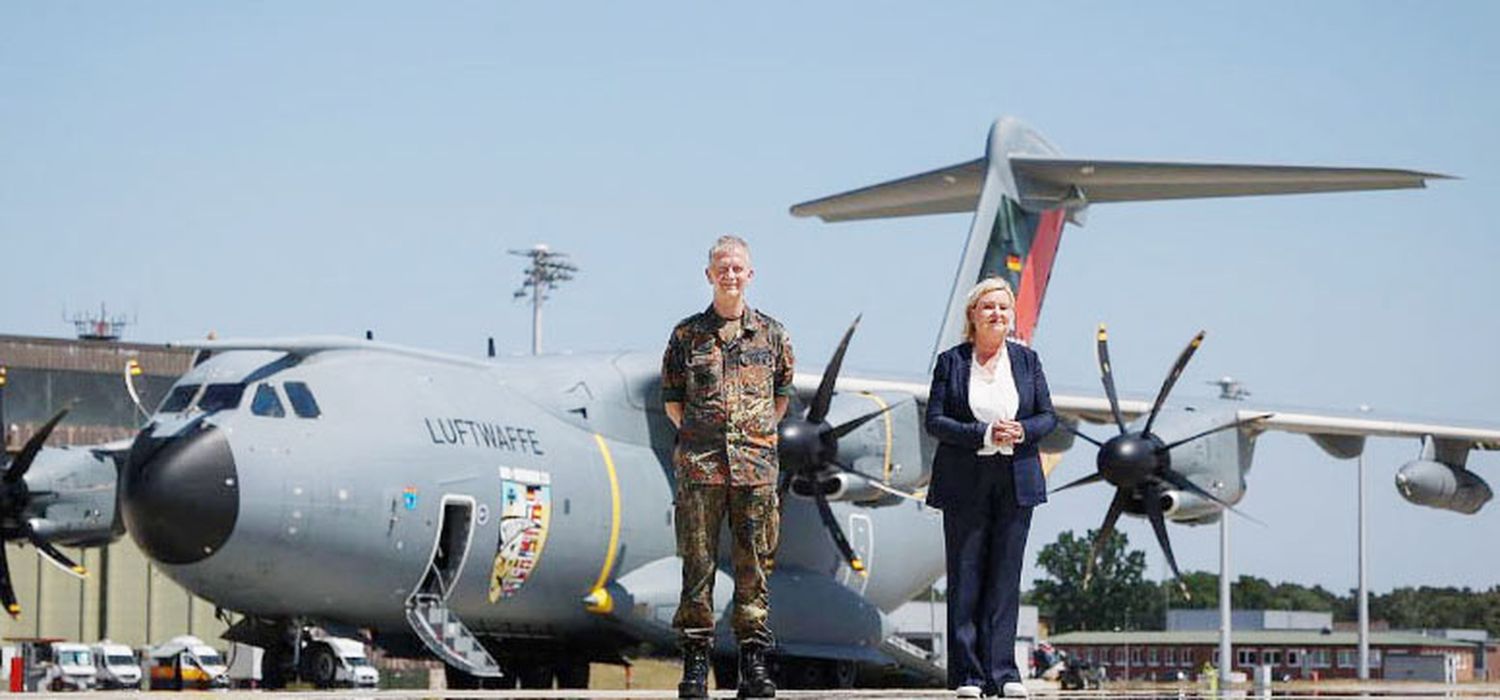 Cazas rusos maniobran sobre el Báltico, mientras hay entrenamientos de la OTAN en Alemania