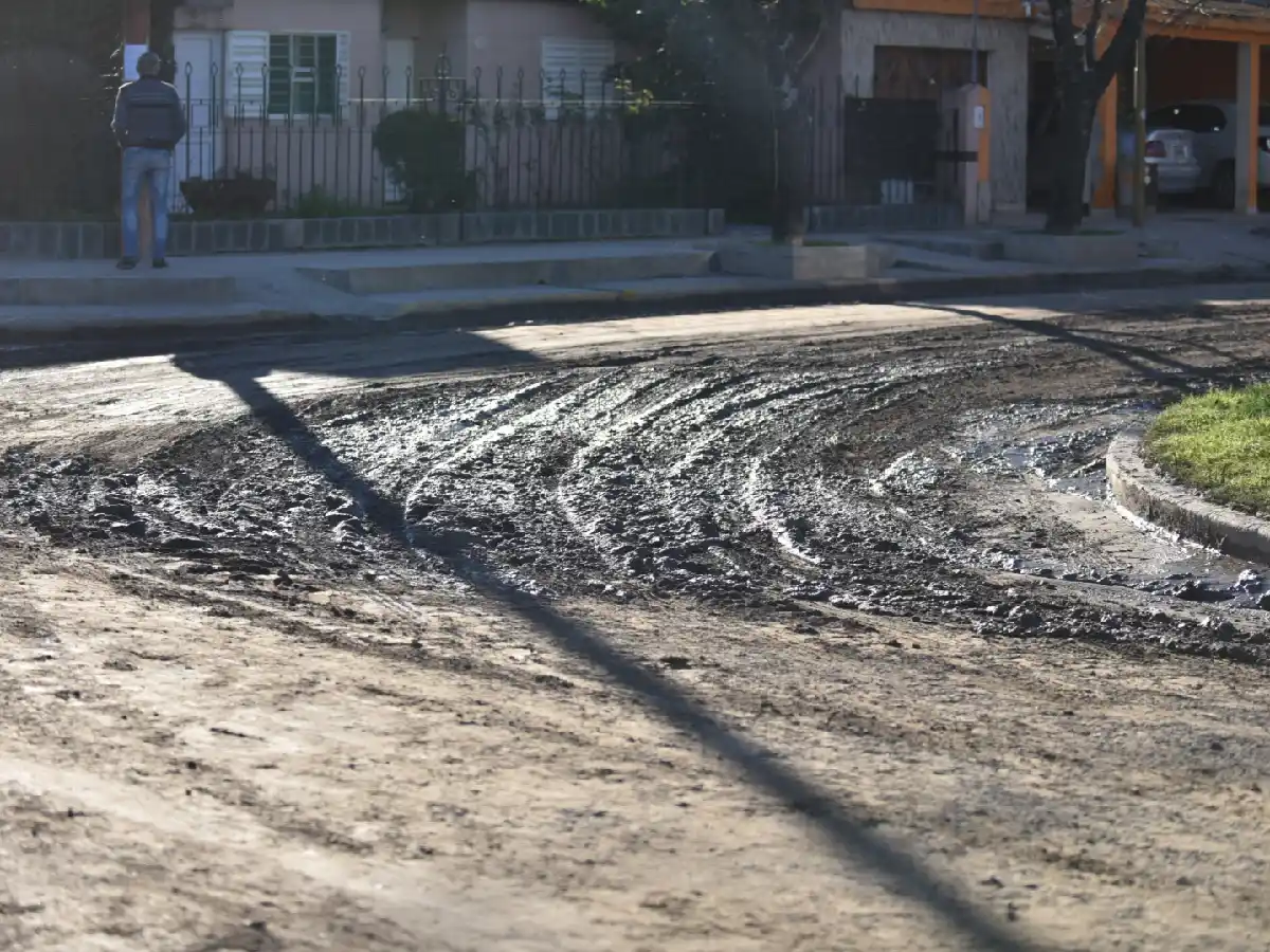 Barrio 20 de Junio reclama por el mal estado de sus calles
