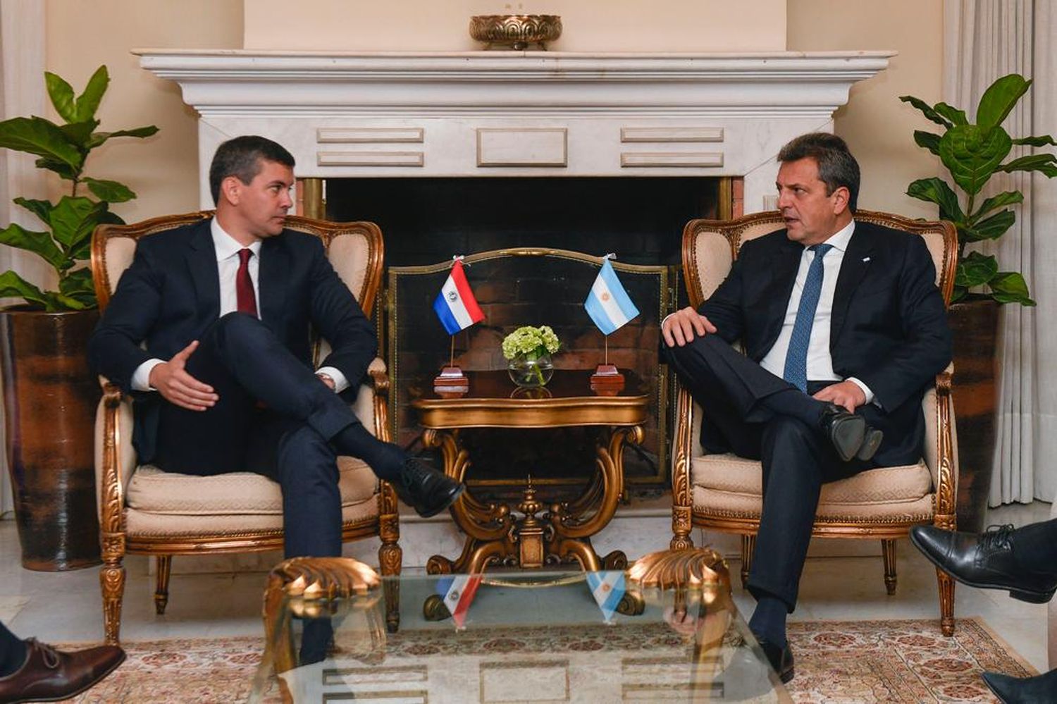 Las casas de cambio de Paraguay se niegan a recibir pesos argentinos