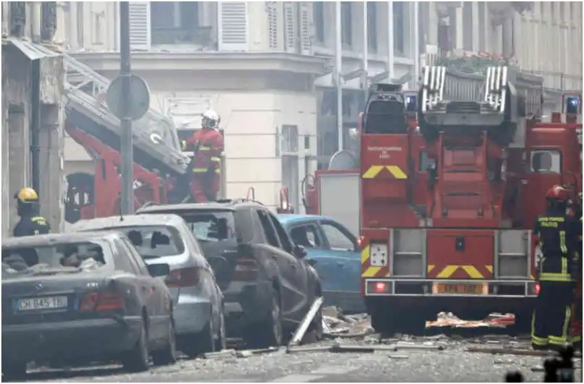 Al menos 4 muertos y más de 40 heridos tras una explosión en el centro de París