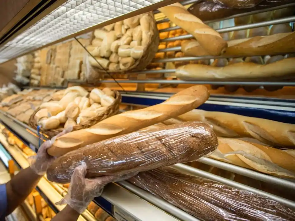 Panaderos anunciaron una suba del 12% en el pan. ¿Se replicará en el país?