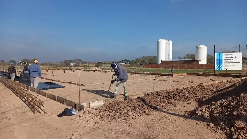 Comenzó la construcción del edificio para el Jardín Maternal Municipal