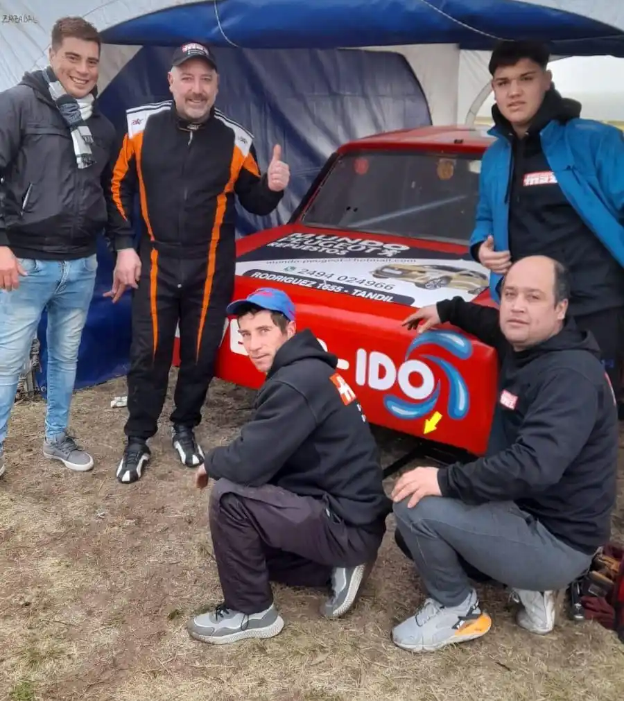 Zarzábal y su equipo.