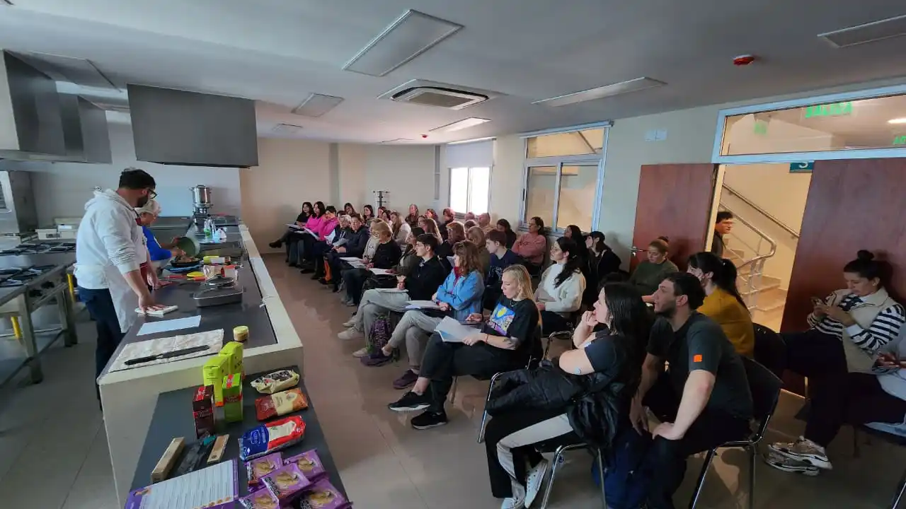Se realizó con éxito una nueva jornada del Taller de Cocina sin TACC organizado por el Municipio de Tandil.