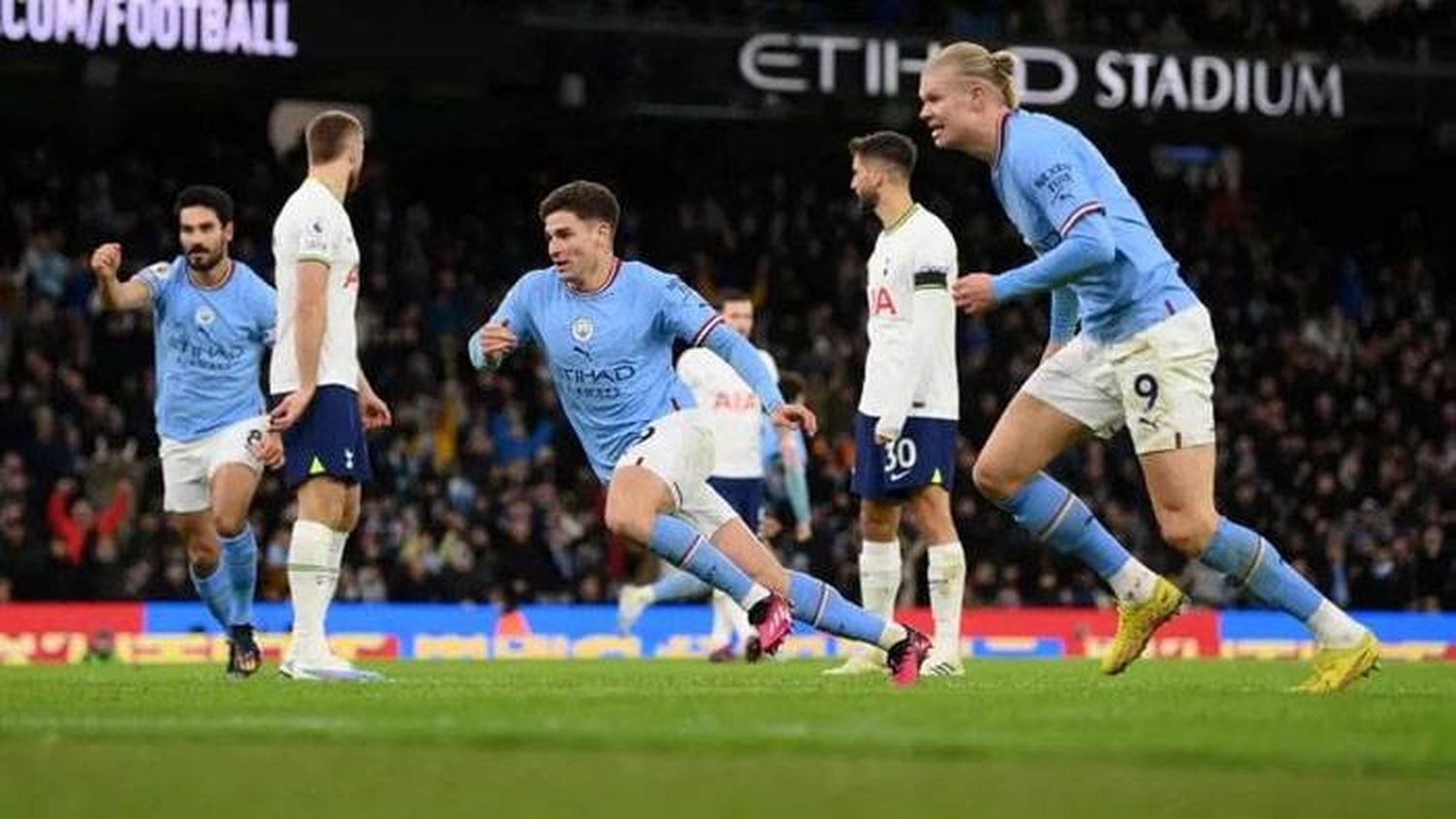 Con un gol de Julián Álvarez,  Manchester City venció a Tottenham