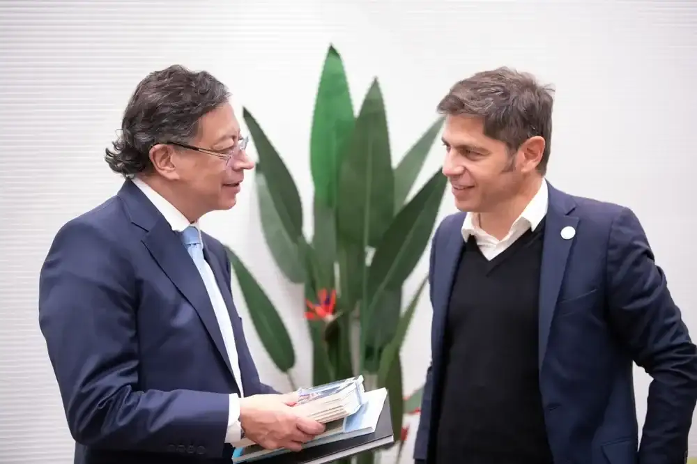Gustavo Petro y Axel Kicillof en Barcelona.