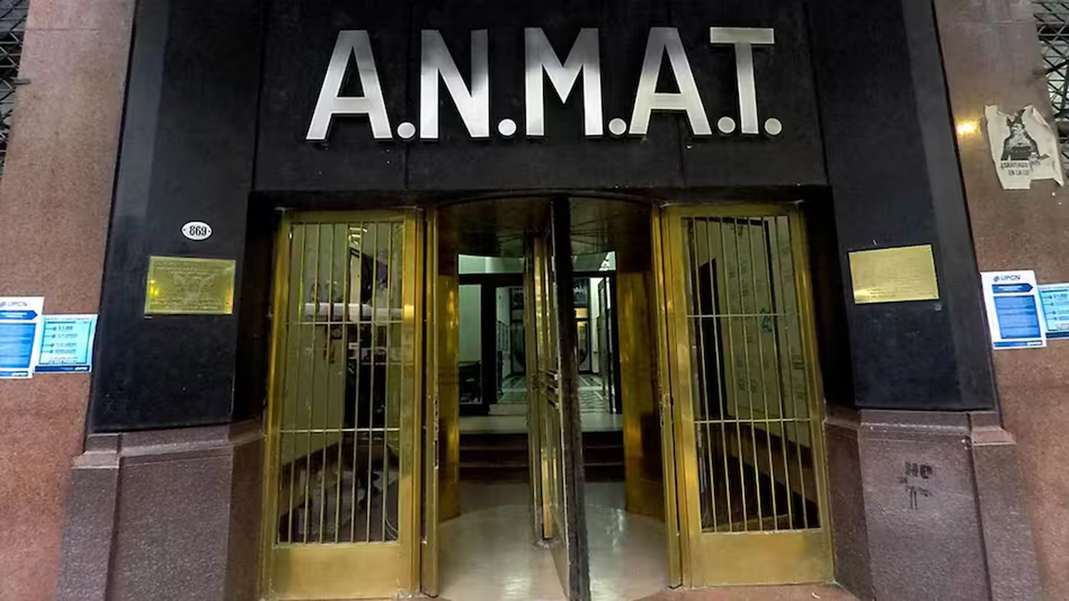 La ANMAT prohibió el uso y la venta de comprimidos para bajar de peso