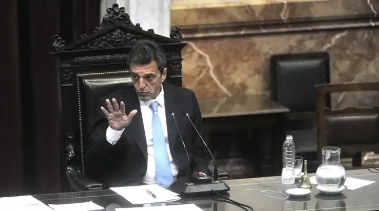 El oficialismo en Diputados definía con la Casa Rosada las modificaciones del proyecto de Emergencia Económica
