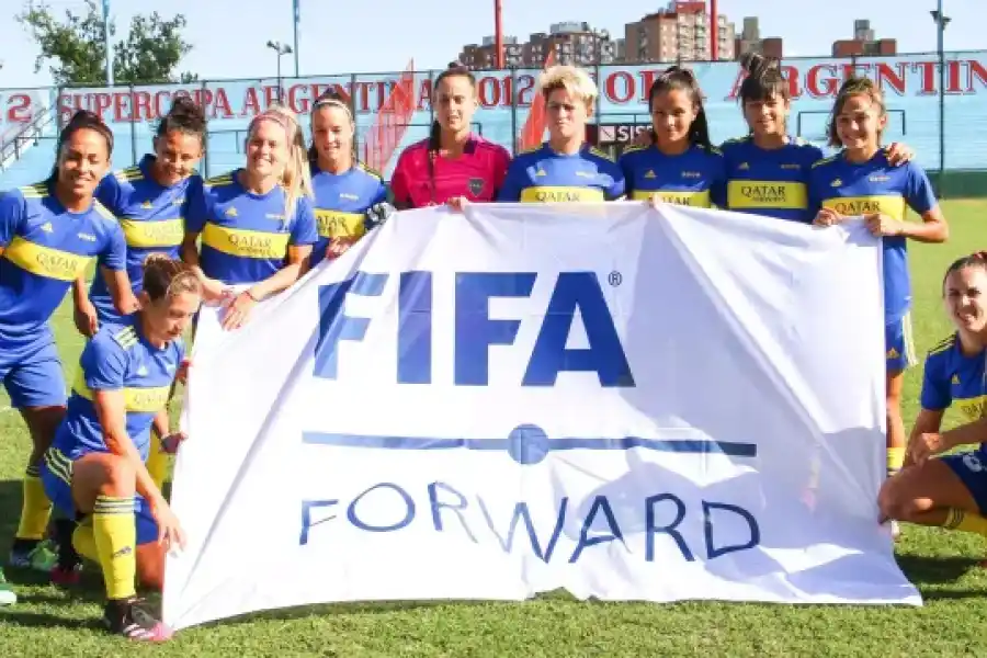 FIFA invirtió 9,8 millones de dólares para el desarrollo del fútbol en la Argentina