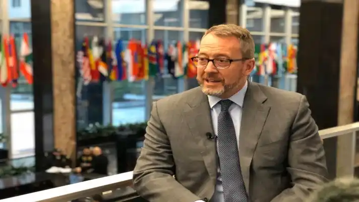 ¿OTRA VEZ DIÁLOGO? James Story insiste que una «salida negociada» sería lo mejor para Venezuela