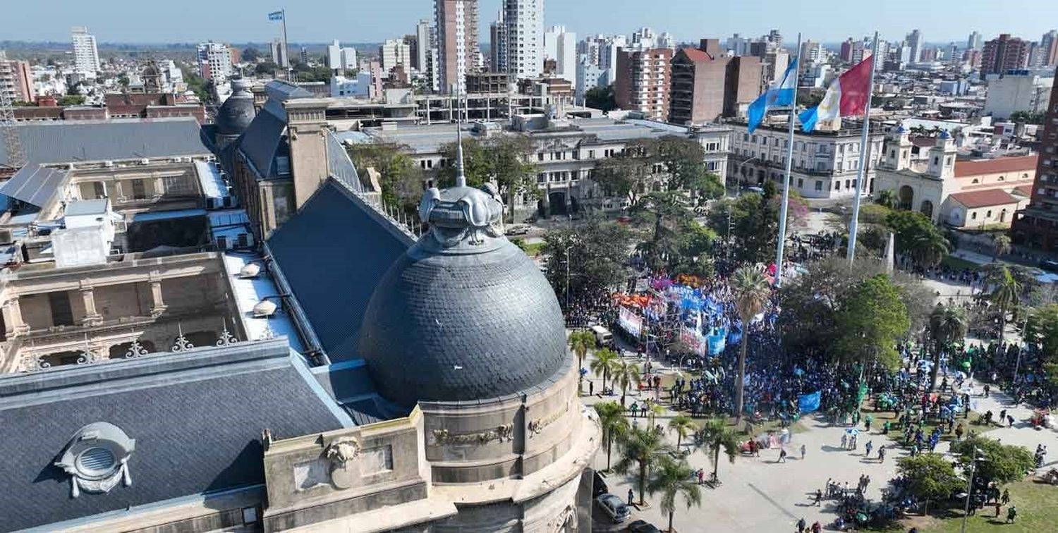 El gobierno provincial descontó días de paro y Amsafe expresó su rechazo