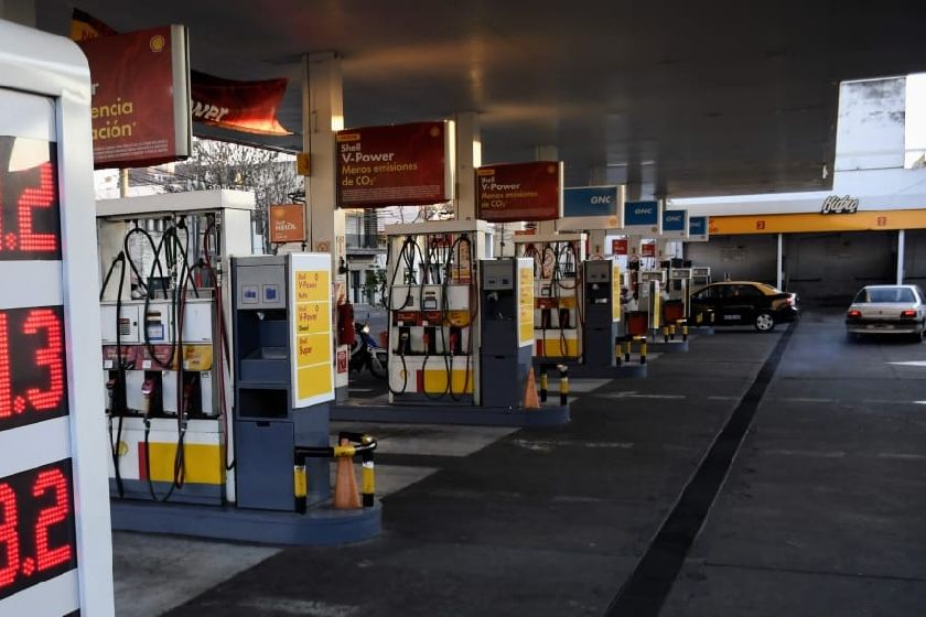 Navidad y Año Nuevo: no habrá atención en estaciones de servicio de 22 a 6