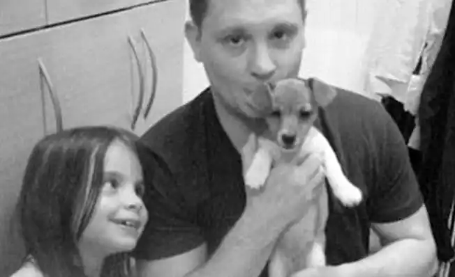 Disputó la tenencia de su hija, la recuperó y la mató a golpes