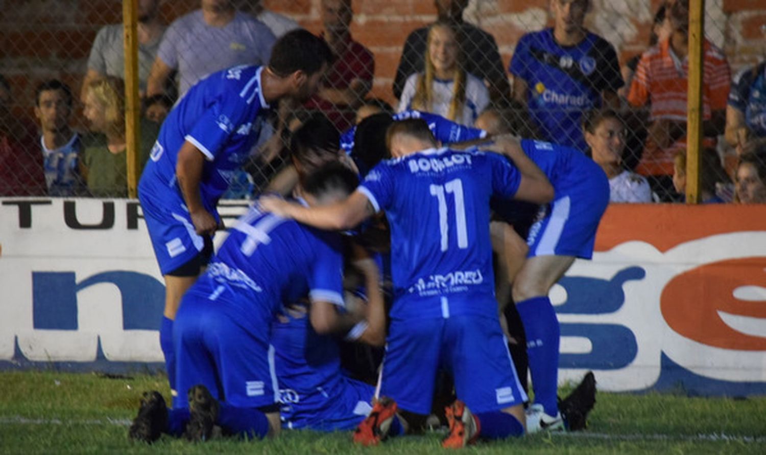 Deportivo ganó el clásico a “domicilio” y se aseguró el primer lugar de su grupo