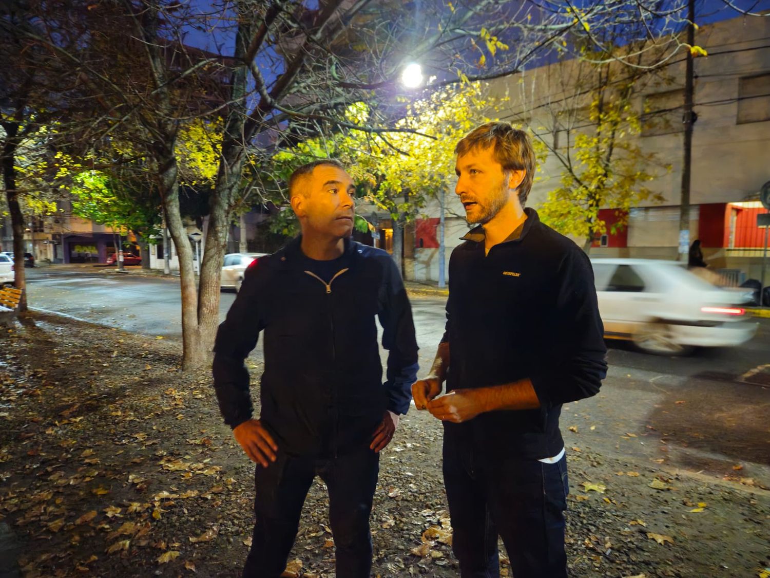 El concejal Agustin Neme y el titular del Emvial Mariano Bowden recorrieron la zona de Plaza Rocha.