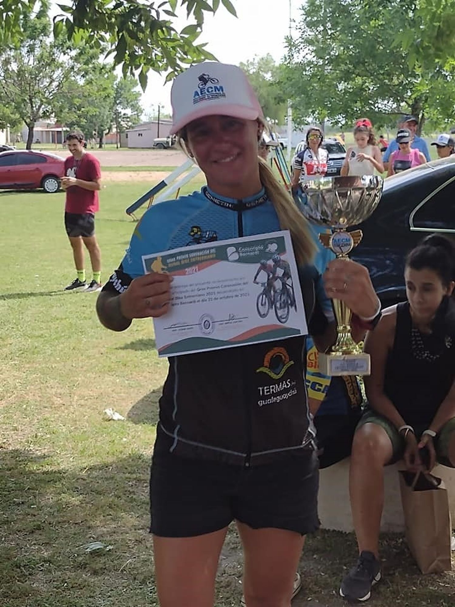 Carmela Rébori y Alan González fueron campeones del Rural Bike Entrerriano