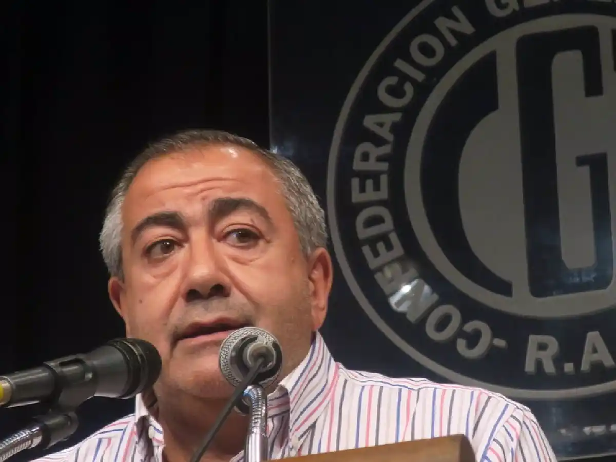 La CGT reclamó al Gobierno un aumento del salario mínimo, vital y móvil   