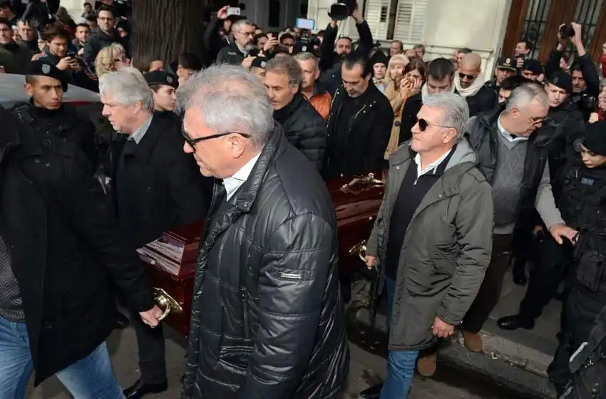 El emotivo último adiós al Tata Brown