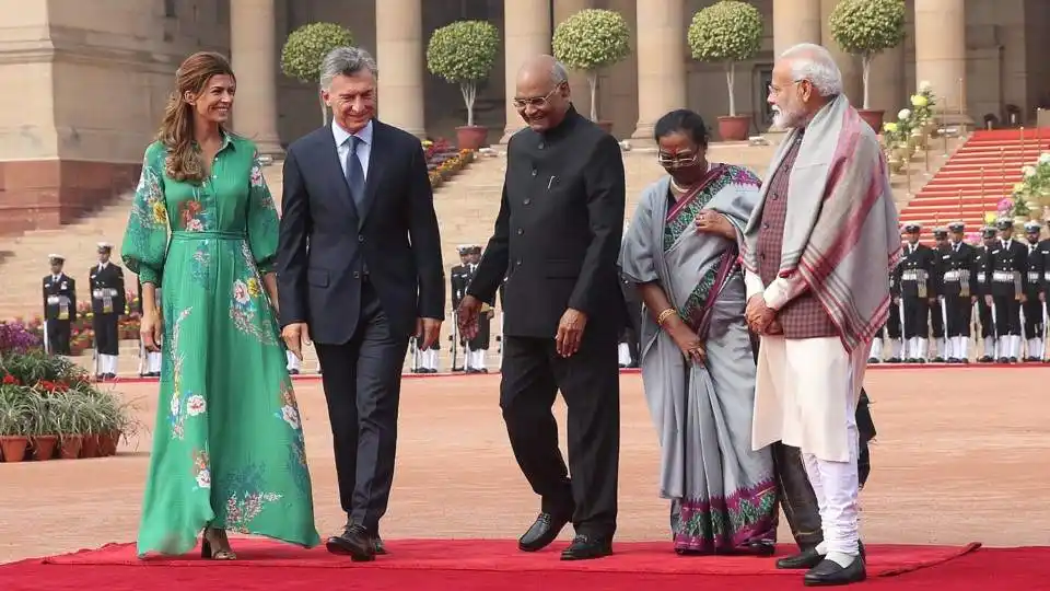 Macri homenajeó a Mahatma Gandhi en su visita a la India