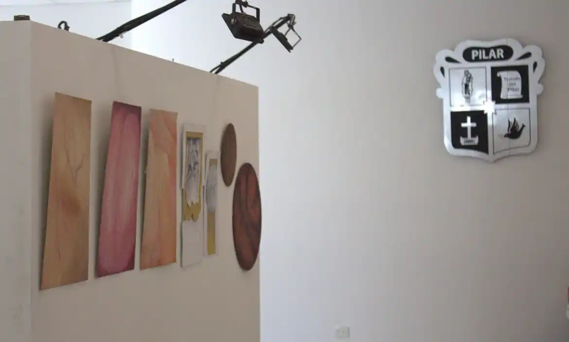 Inaugura “Imágenes maestras”, la muestra de arte colectiva de docentes de Cultura Pilar