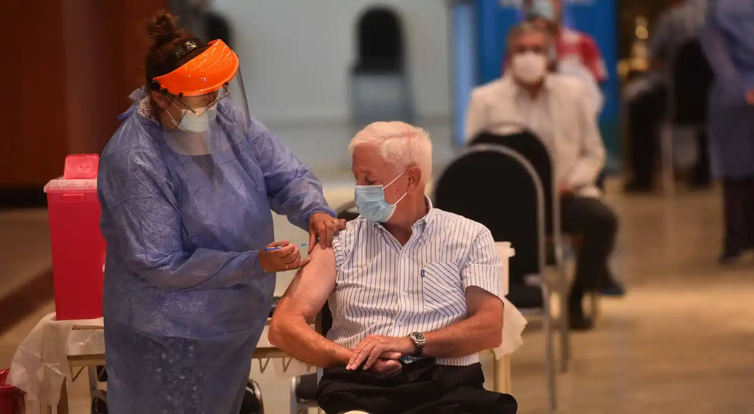 Qué condiciones deberán cumplir los mayores de 60 años para vacunarse